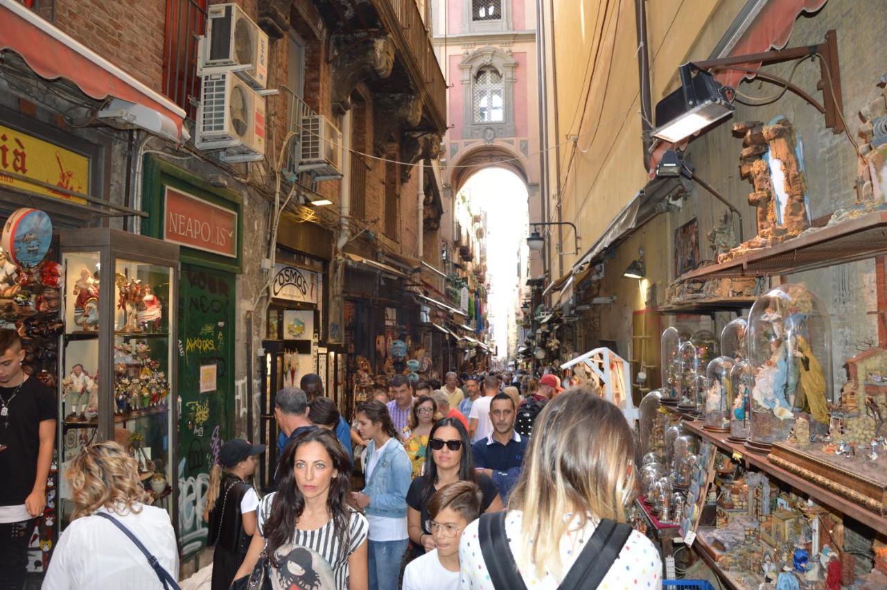 مبيت وإفطار Duomo View نابولي المظهر الخارجي الصورة